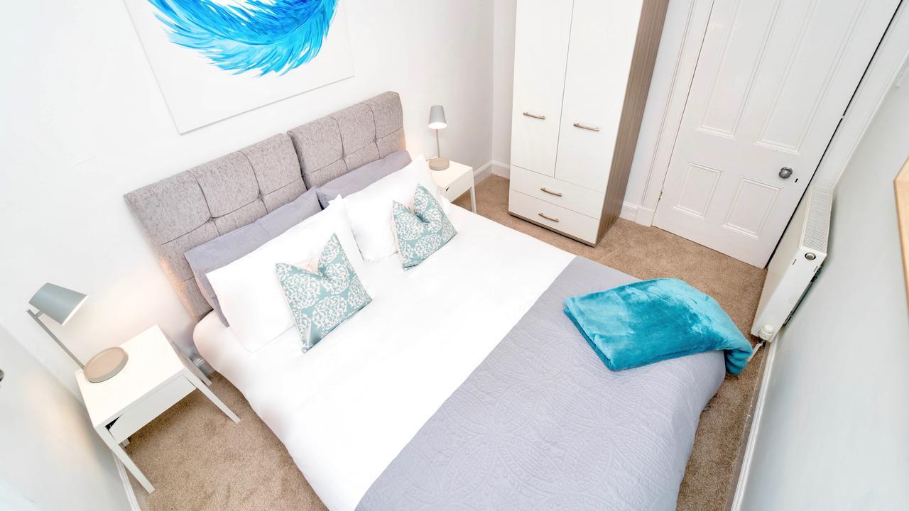 Snug - Tur Sealladh Apartment Хелънсбърг Екстериор снимка