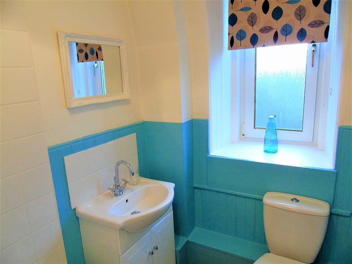 Snug - Tur Sealladh Apartment Хелънсбърг Екстериор снимка