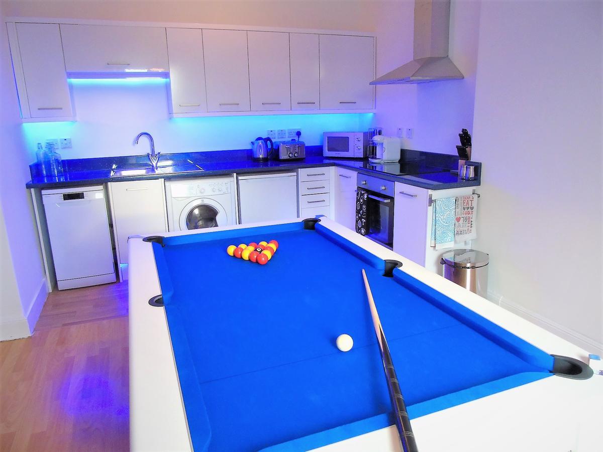 Snug - Tur Sealladh Apartment Хелънсбърг Екстериор снимка